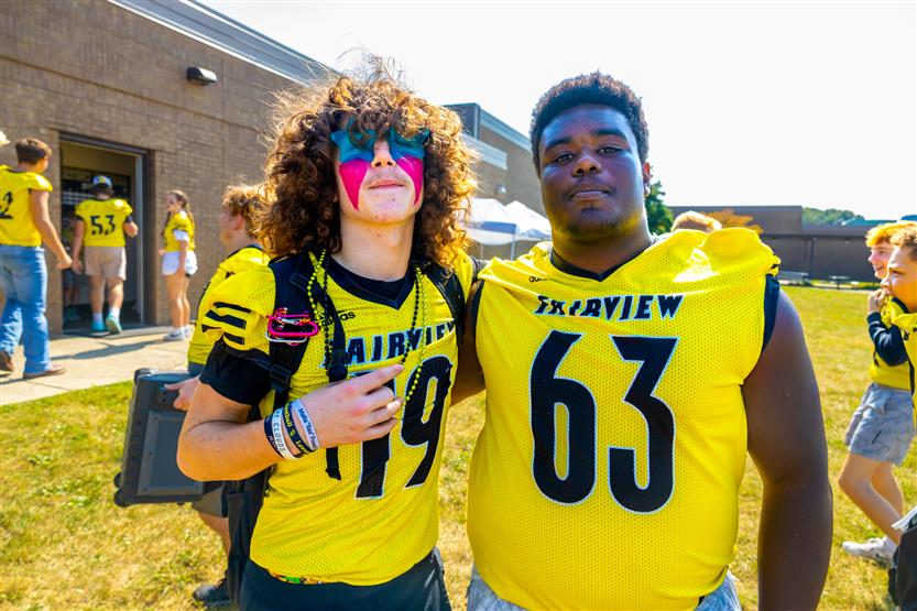 Schools celebrate homecomings